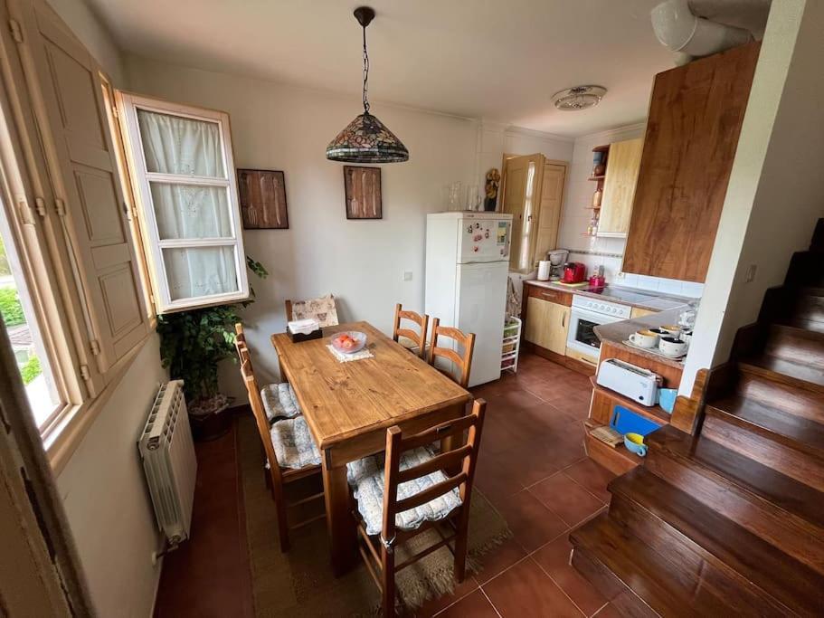 Apartamento Las Martas 코밀라스 외부 사진