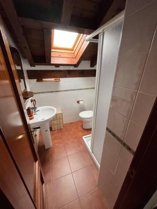 Apartamento Las Martas 코밀라스 외부 사진