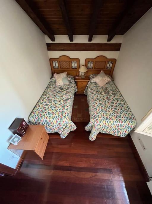 Apartamento Las Martas 코밀라스 외부 사진