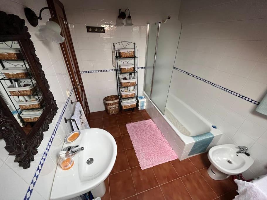 Apartamento Las Martas 코밀라스 외부 사진
